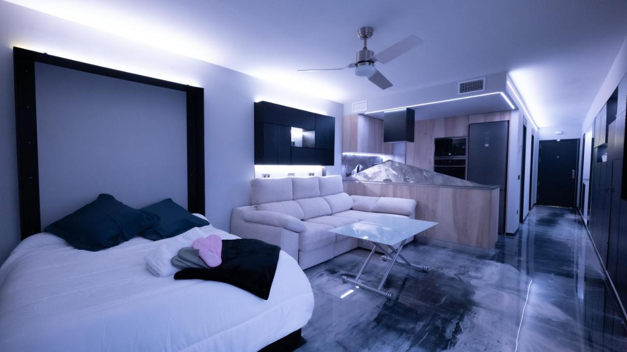 Апартаменты La Farola - Luxury Domotic Flat In Puerto Deportivo Марбелья Экстерьер фото